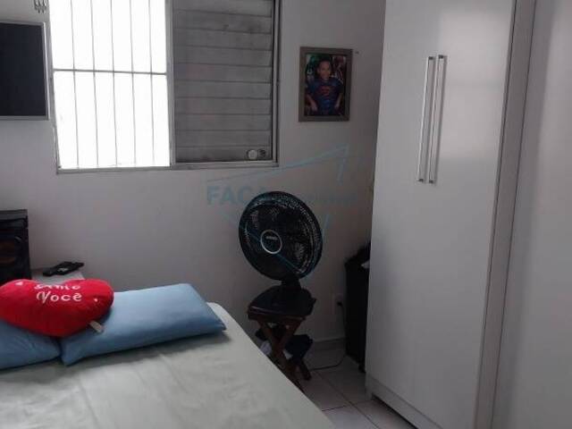 #81 - Apartamento para Venda em Praia Grande - SP